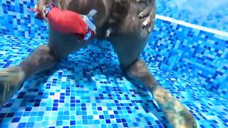 jacuzzi Naked